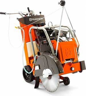 Резчик швов HUSQVARNA FS-524 в прокат в Таразе. У нас лучшая цена за сутки! Возможность взять в аренду с выгодной скидкой до 40% при экспресс доставке 24/7. И помните, ночью стоимость еще дешевле на 30%! #арендапрокат #виброплита #выгодно